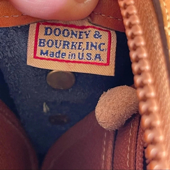 Vintage Dooney & Bourke All-Weather Leather Shoulder Bag Made in USA - Picture 11 of 16